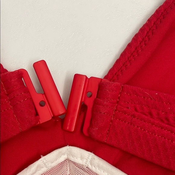 Baku Women’s Red Bikini Top Size 10 Adjustable Strap - Picture 8 of 11